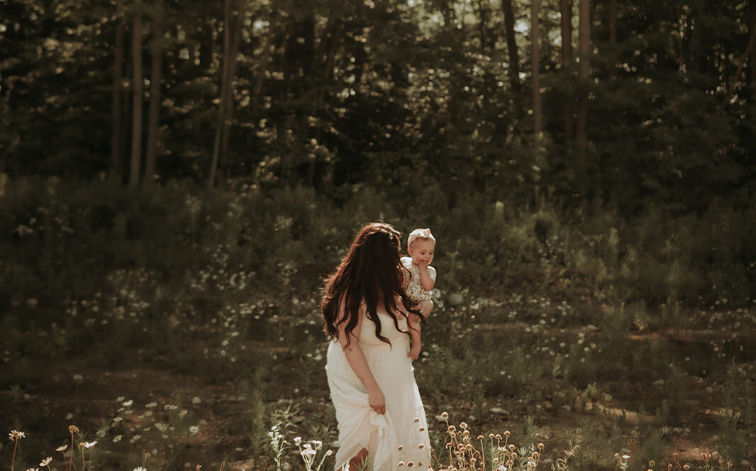 mommy and me photo session by zettel photography in mcgowan falls ontario canada