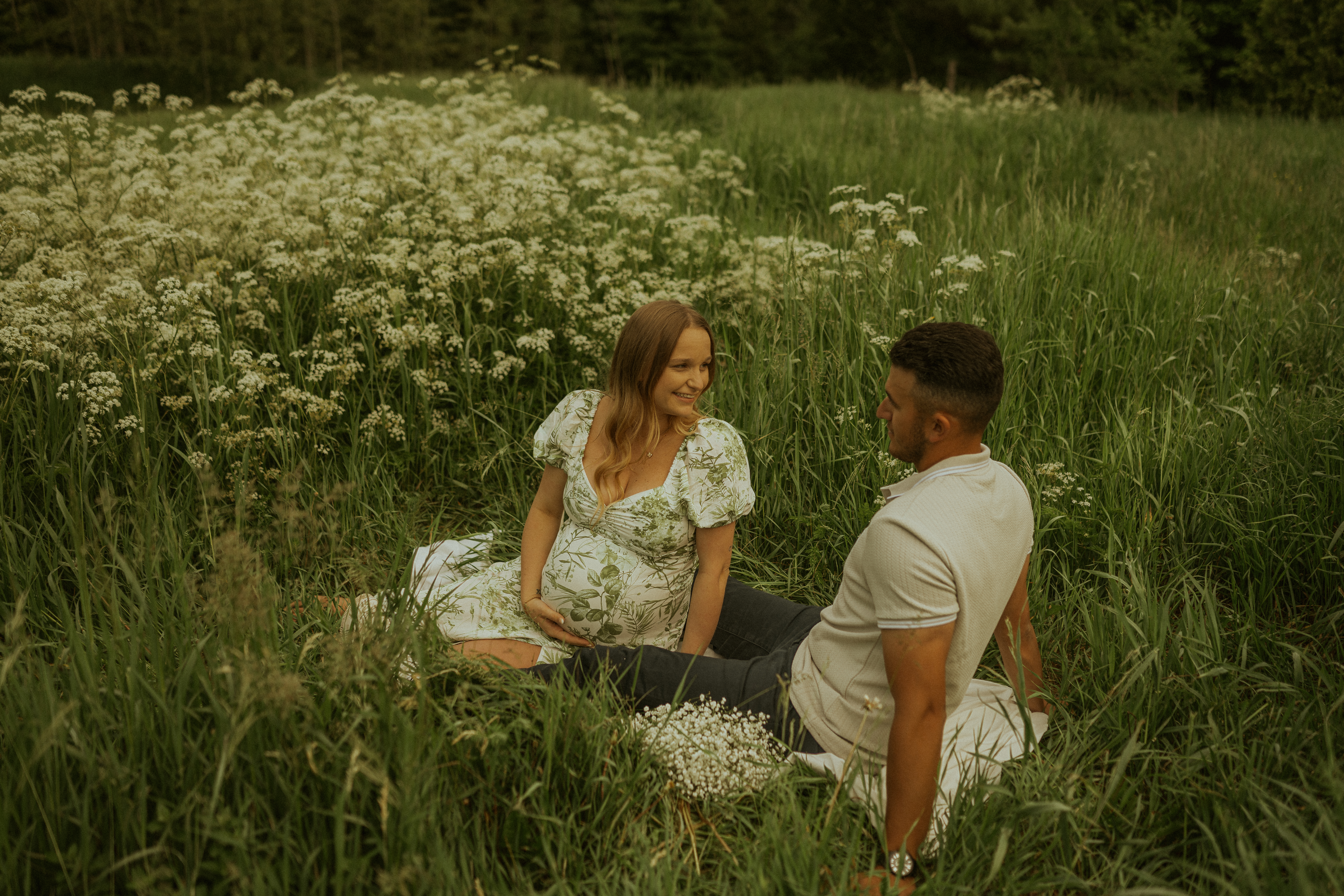 Pregnant couple during sunrise maternity photoshoot in Grey Bruce, Ontario