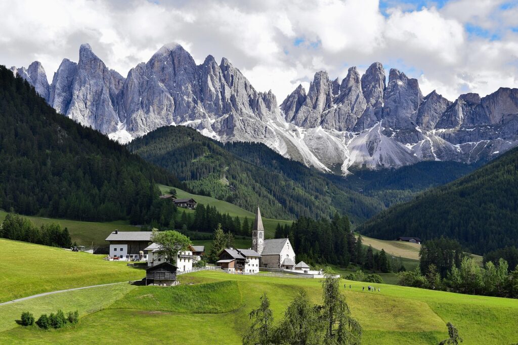  Dolomites, Northern Italy